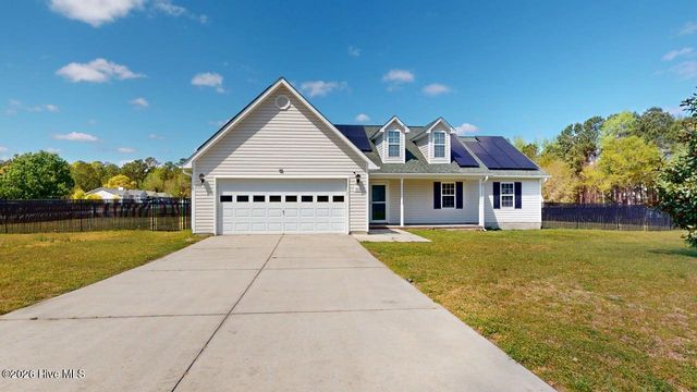 308 Parkton Drive, Richlands, NC 28574