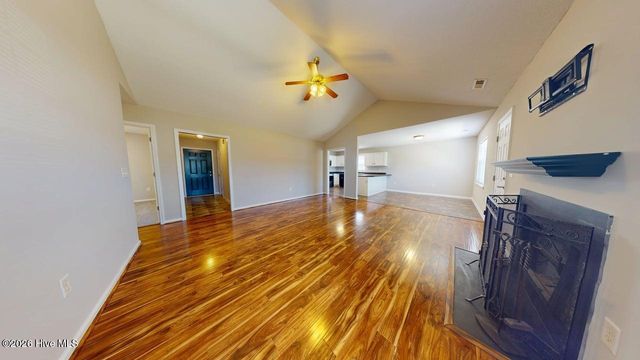 308 Parkton Drive, Richlands, NC 28574