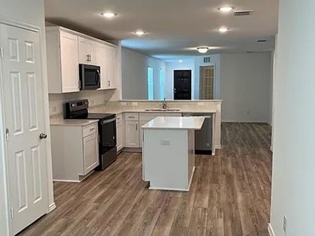 610 Grenada Lake Drive, Princeton, TX 75407