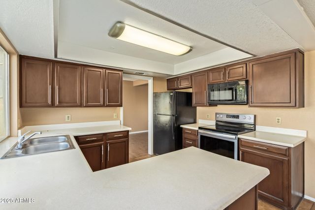 4612 W JUPITER Way, Chandler, AZ 85226