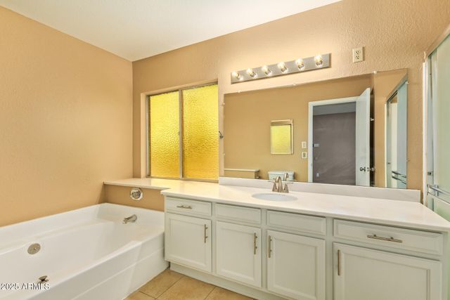 4612 W JUPITER Way, Chandler, AZ 85226