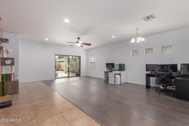 5831 W PEDRO Lane, Laveen, AZ 85339