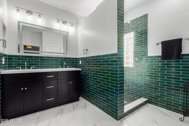 5831 W PEDRO Lane, Laveen, AZ 85339