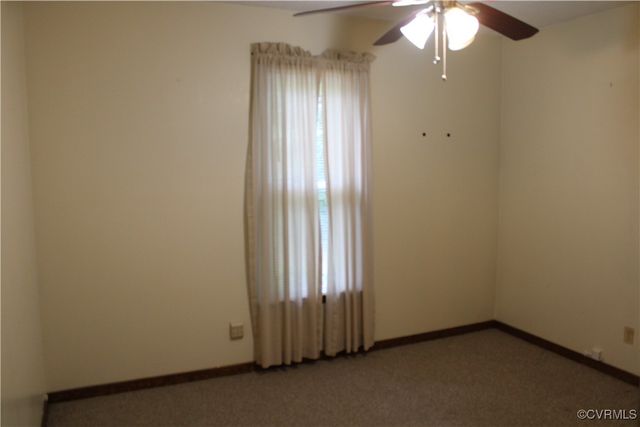 7401 Velvet Antler Dr, Midlothian, VA 23112
