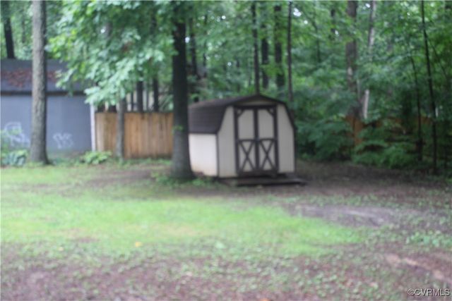 7401 Velvet Antler Dr, Midlothian, VA 23112