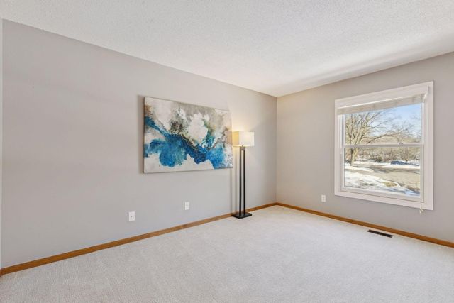 2425 Unity Avenue N, Golden Valley, MN 55422