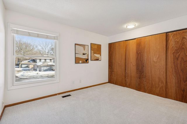 2425 Unity Avenue N, Golden Valley, MN 55422