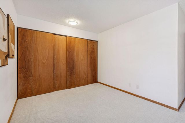 2425 Unity Avenue N, Golden Valley, MN 55422