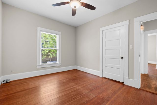 1715 College Avenue, Fort Worth, TX 76110