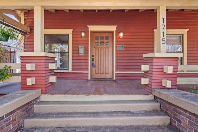 1715 College Avenue, Fort Worth, TX 76110