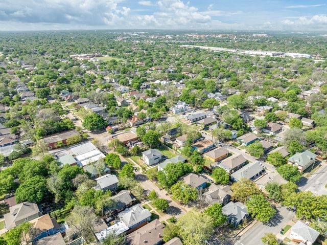 1715 College Avenue, Fort Worth, TX 76110