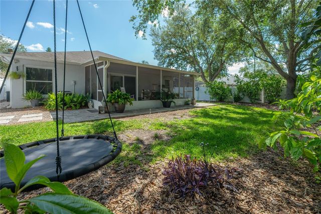 8507 TIARA PARK WAY, Tampa, FL 33635