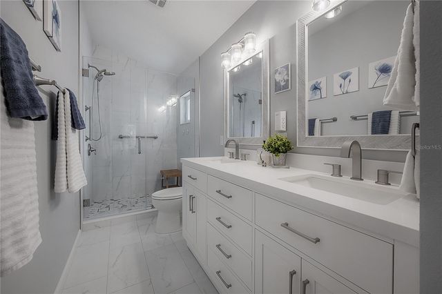 8507 TIARA PARK WAY, Tampa, FL 33635