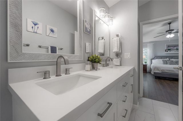 8507 TIARA PARK WAY, Tampa, FL 33635