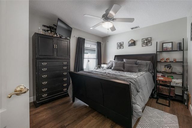 8507 TIARA PARK WAY, Tampa, FL 33635