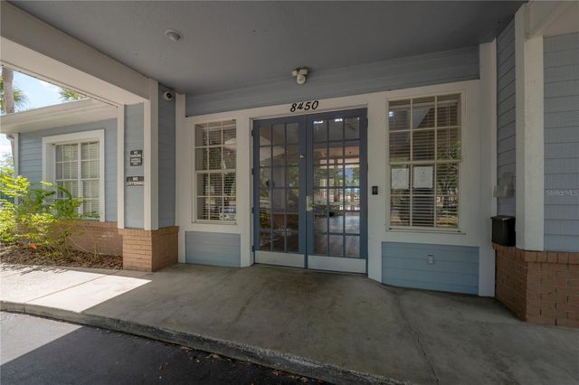 8507 TIARA PARK WAY, Tampa, FL 33635