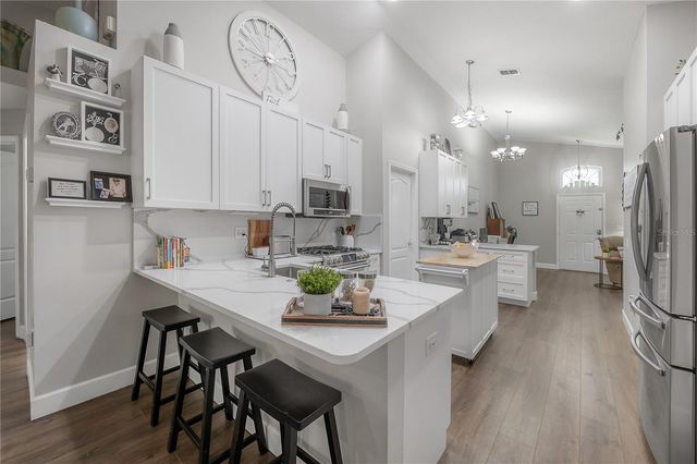 8507 TIARA PARK WAY, Tampa, FL 33635