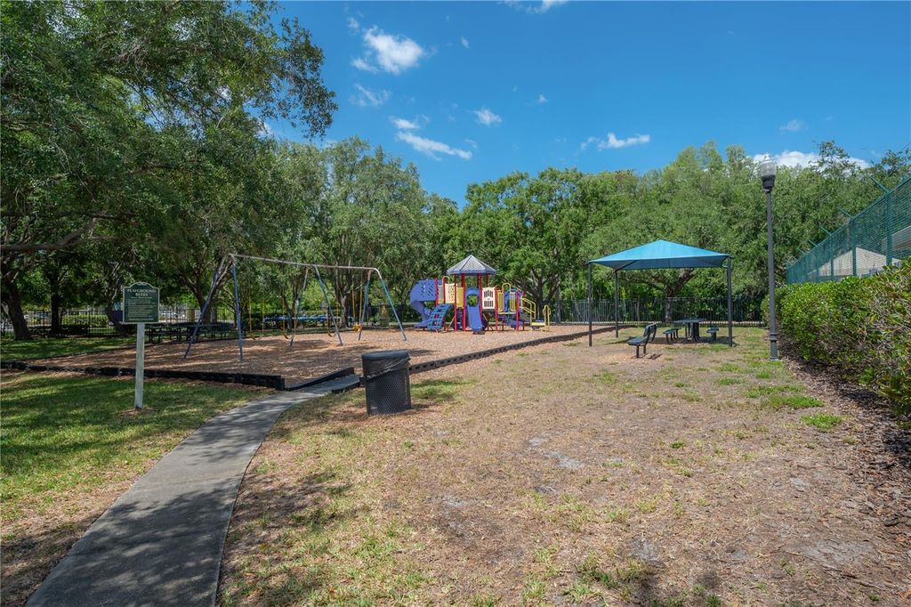 Image 43 of property listing at 8507 TIARA PARK WAY, Tampa, FL 33635