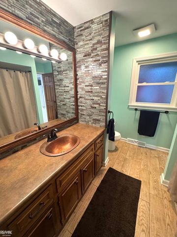 3184 Simpson Road, Fort Gratiot Twp, MI 48059