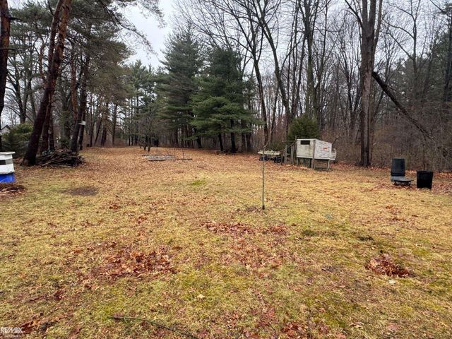 3184 Simpson Road, Fort Gratiot Twp, MI 48059