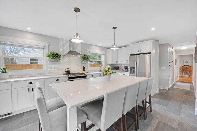 1220 Oak Street W, Stillwater, MN 55082