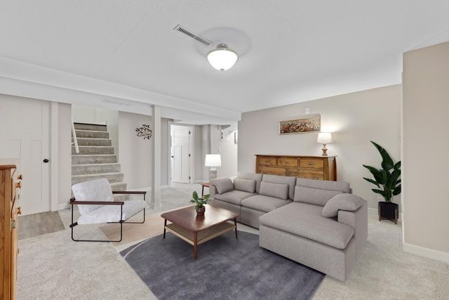 1220 Oak Street W, Stillwater, MN 55082