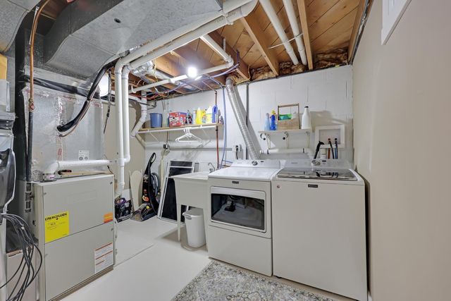 1220 Oak Street W, Stillwater, MN 55082