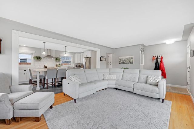 1220 Oak Street W, Stillwater, MN 55082