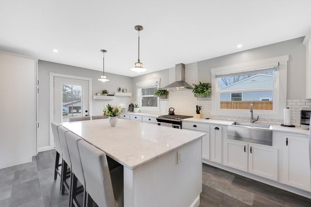 1220 Oak Street W, Stillwater, MN 55082