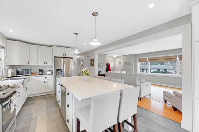 1220 Oak Street W, Stillwater, MN 55082