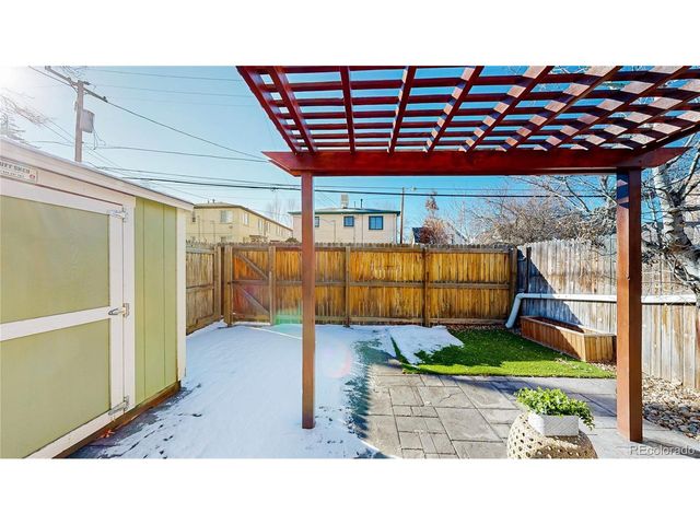 39 N Clarkson St B, Denver, CO 80218