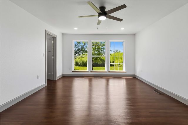 4941 Business Highway 412, Huntsville, AR 72740