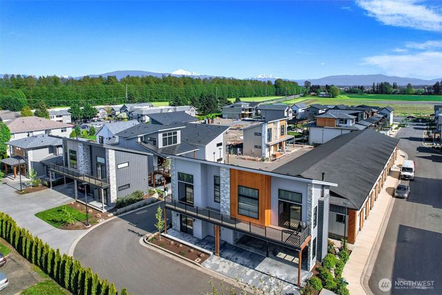 120 Skipping Stone Loop, Lynden, WA 98264