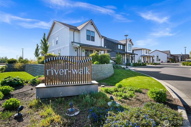 120 Skipping Stone Loop, Lynden, WA 98264