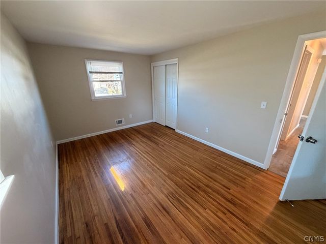 301 Downsview Drive, Gates, NY 14606