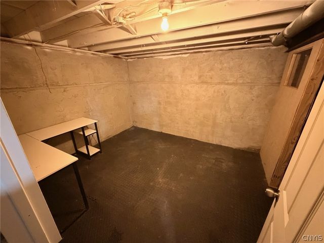 301 Downsview Drive, Gates, NY 14606