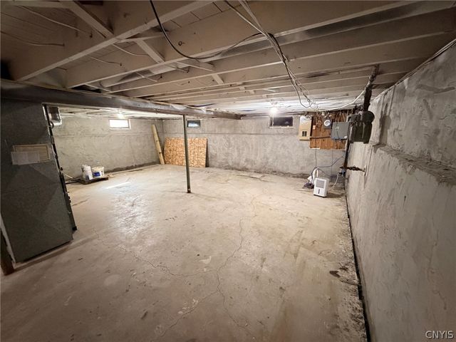 301 Downsview Drive, Gates, NY 14606