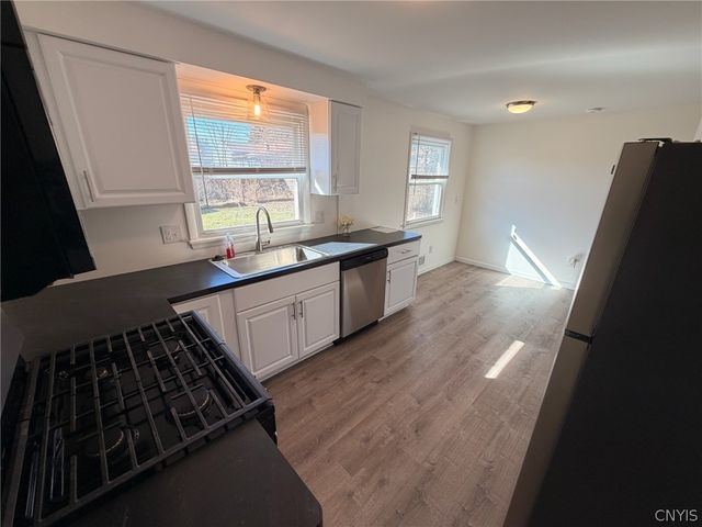 301 Downsview Drive, Gates, NY 14606