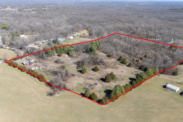 9466 Hickory Ridge Road, Murphysboro, IL 62966