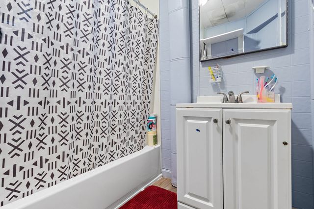 17 Ashton St, Everett, MA 02149
