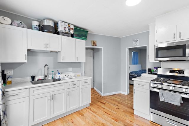 17 Ashton St, Everett, MA 02149