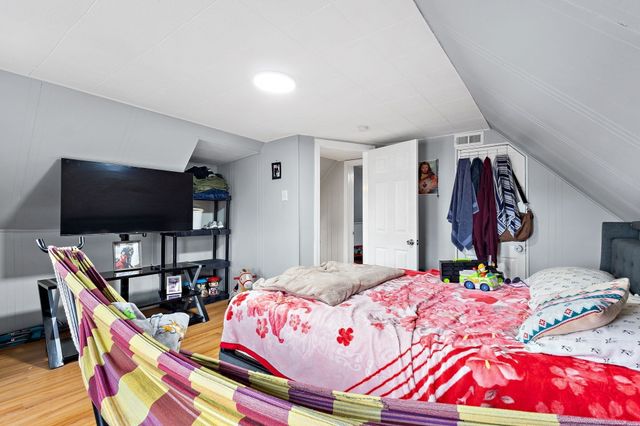 17 Ashton St, Everett, MA 02149