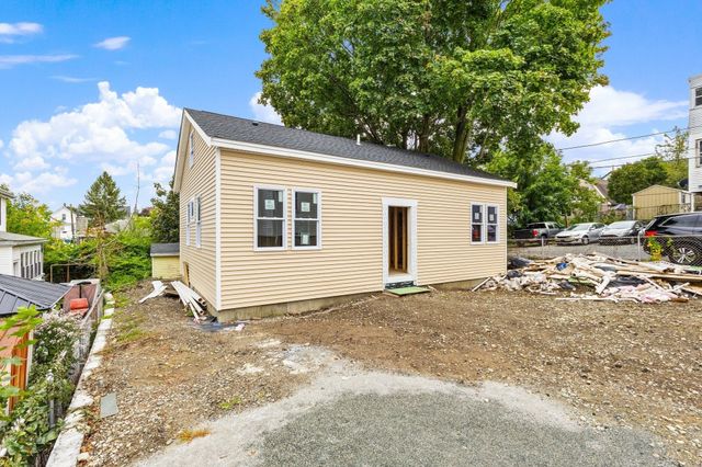 17 Ashton St, Everett, MA 02149