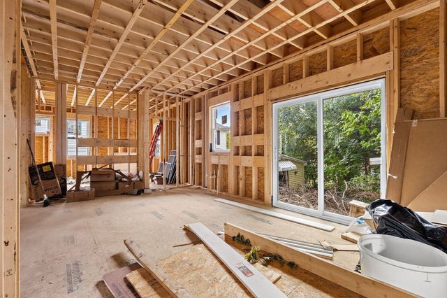 17 Ashton St, Everett, MA 02149