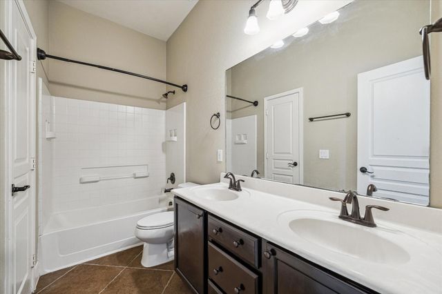 5902 Chatham Cove, Missouri City, TX 77459