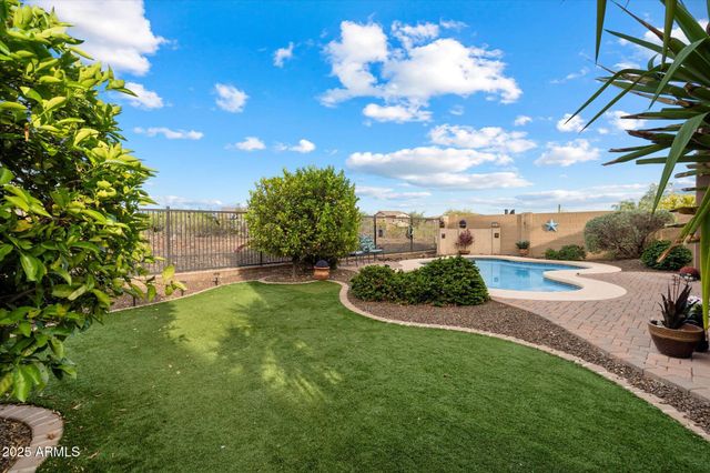 13648 W JESSE RED Drive, Peoria, AZ 85383