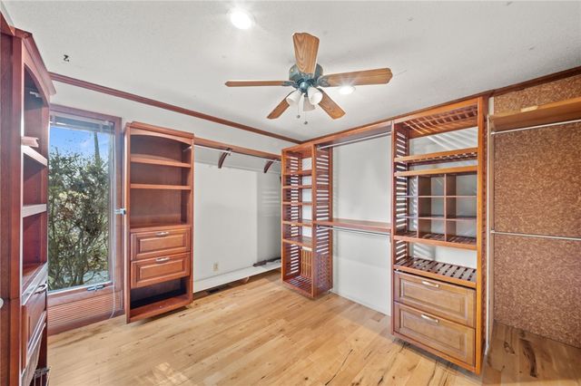 1113 E Walnut Street, Rogers, AR 72756