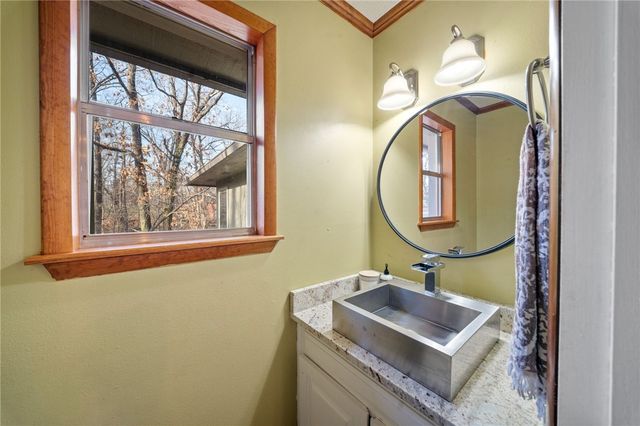 1113 E Walnut Street, Rogers, AR 72756