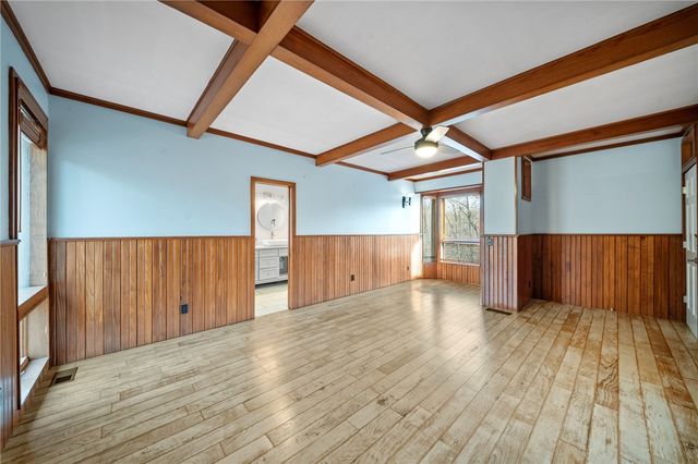 1113 E Walnut Street, Rogers, AR 72756