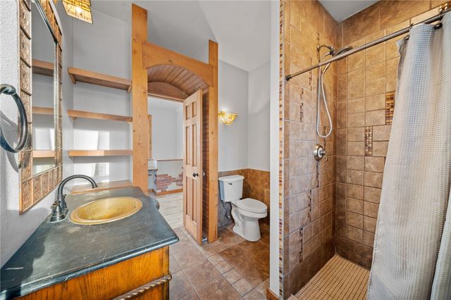 1113 E Walnut Street, Rogers, AR 72756